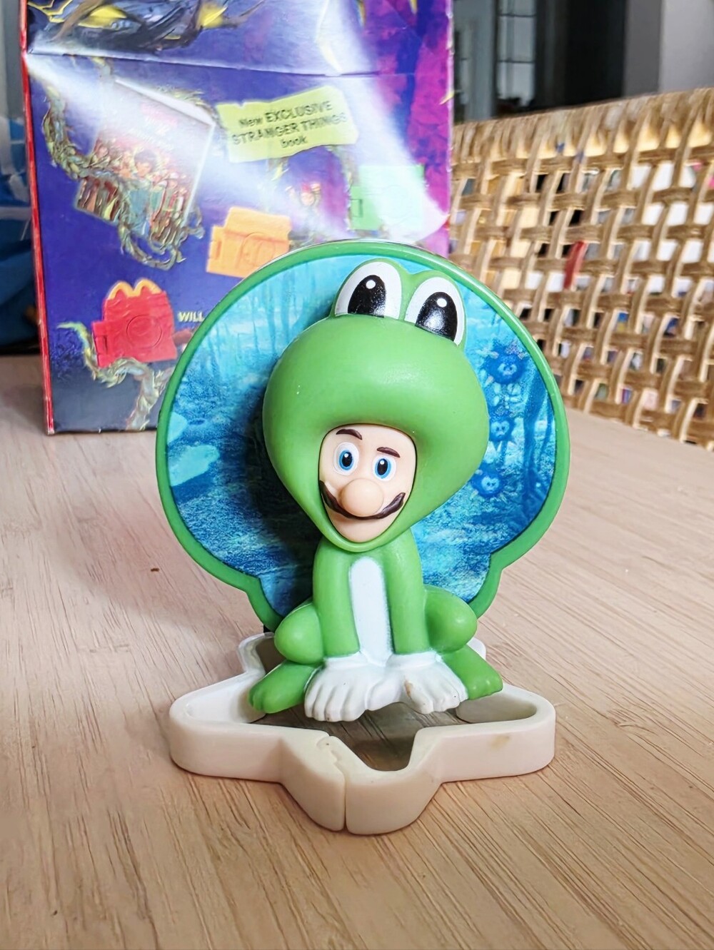 Mcdonalds Super Mario 2 Happy Meal Toy - Luigi Frog